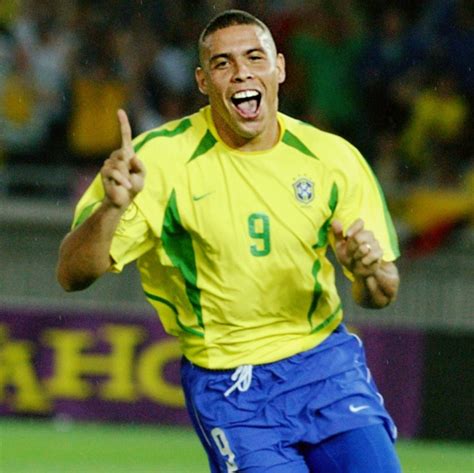 ronaldo brazilian footballer statistics